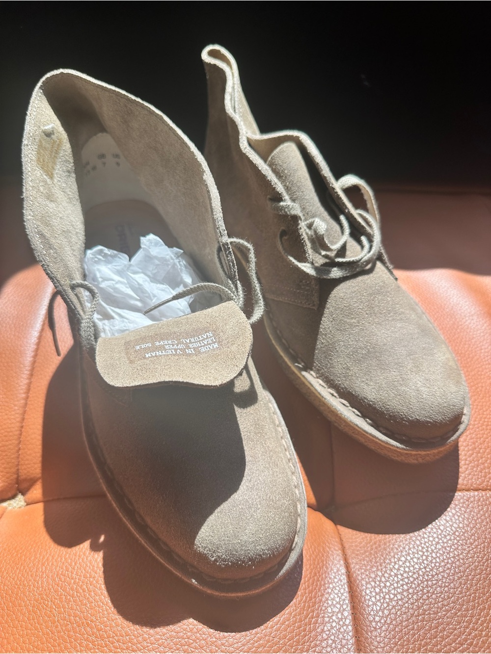 Woman’s Suede Desert Boots in taupe